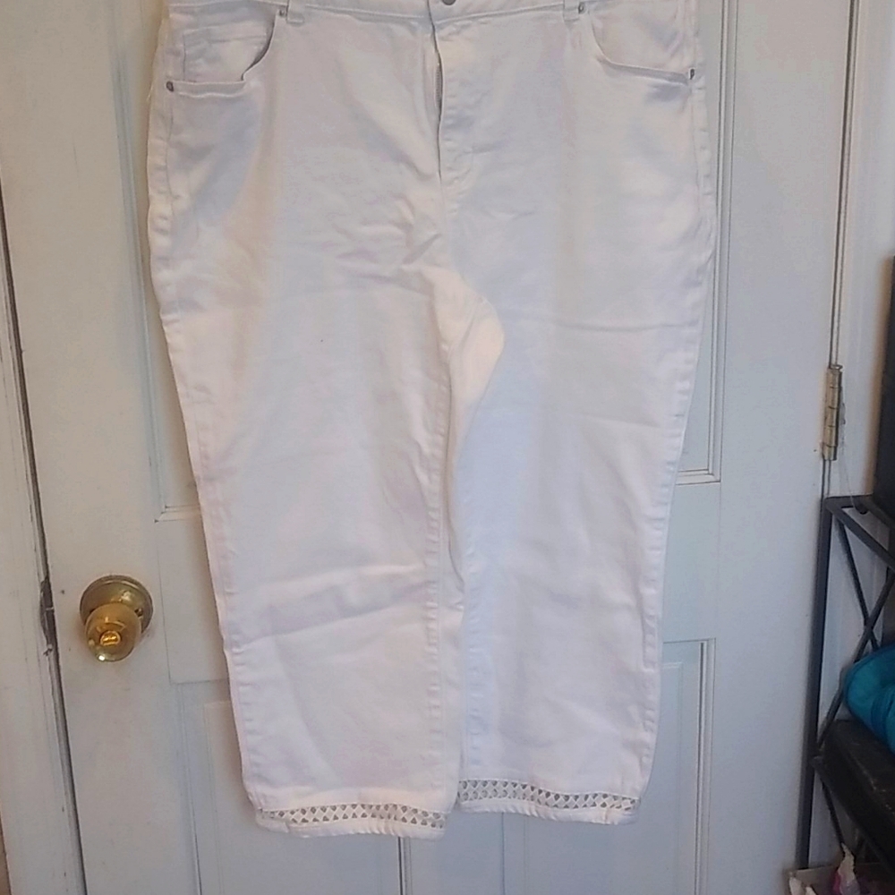 16W Dress Barn Westport Capris